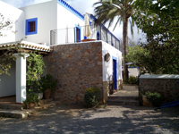 Can Fuster lateral Can Fuster lateral